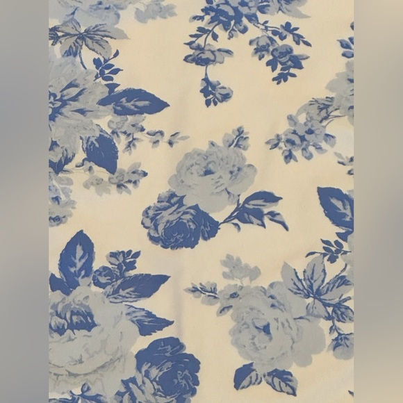 MAHI GOLD Hinckley Dress in Flowers for Evelyn in Sky Size XL - Picture 7 of 11